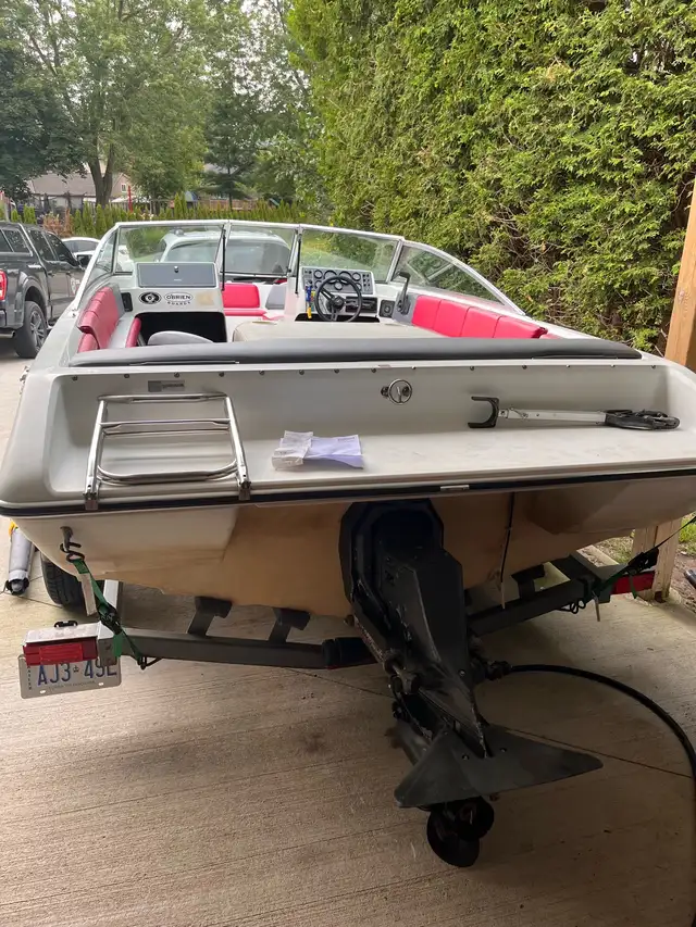 1990 Fourwinns 170 in Powerboats & Motorboats in Guelph - Image 3