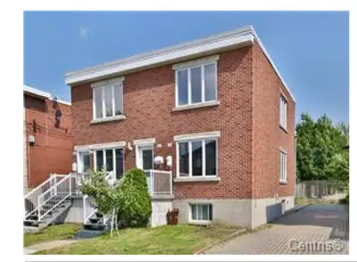 Grand 5 1/2 très propre, bien éclairé au rez-de-chaussée disponible tout de suite à proximité de tou...