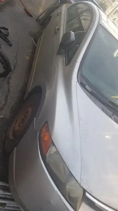 URGENT HONDA CIVIC 2006 AUTOMATIC DX 4 DOORS PARTS OR REPAIRS (En (FR apres) VERY IMPORTANT TO READ...