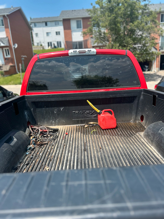 2005 Ram 1500 (As is) 206,000 KM in Cars & Trucks in Kitchener / Waterloo - Image 2