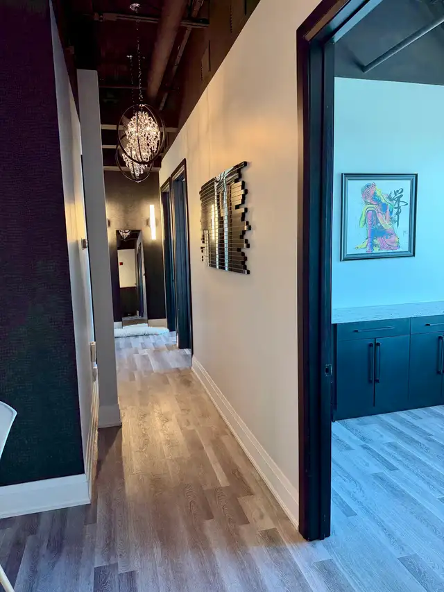Treatment Room for Rent – Boutique Medical Wellness Clinic in Commercial & Office Space for Rent in Mississauga / Peel Region - Image 7