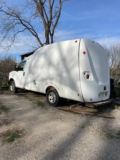 2006 Chev Bubble Van