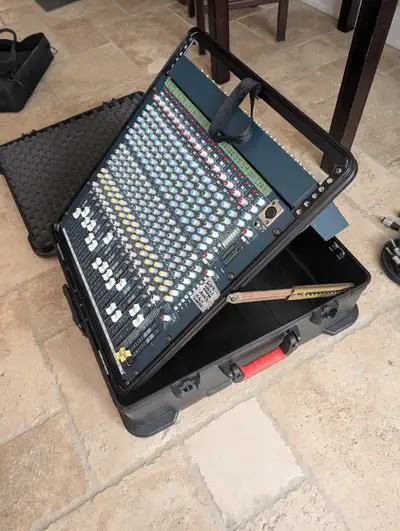 Allen+Heath Mix Wizard 16:2. Comes in Gator rackmount hardcase and soft case. Included are Balanced...