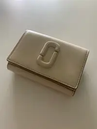Marc Jacobs Folding Wallet white