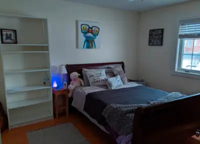 Room for rent to Mature, trustworthy, clean female.