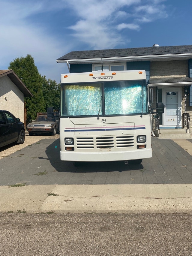 1993 Chevrolet Class a Winnebago RVs & Motorhomes Medicine Hat Kijiji