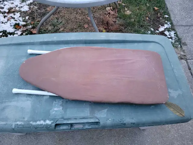 Folding table top ironing board.64385361796099120