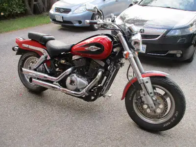 I'm parting out a red 1999 Suzuki VZ800 and a blue 2001 Suzuki VZ800. The bikes are being sold in pa...