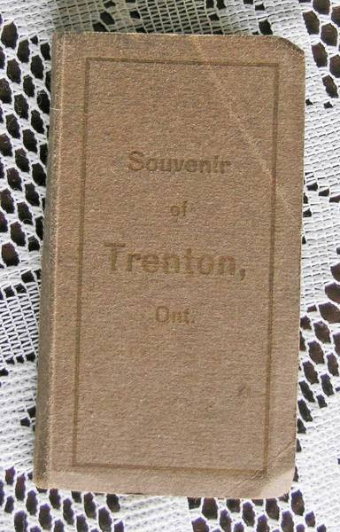 Souvenir of Trenton Postcard (Miniature Booklet) in Arts & Collectibles in Guelph - Image 2