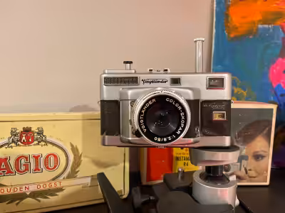 Good condition. Works very well, but leather is rough. Replacement leather can be found online.