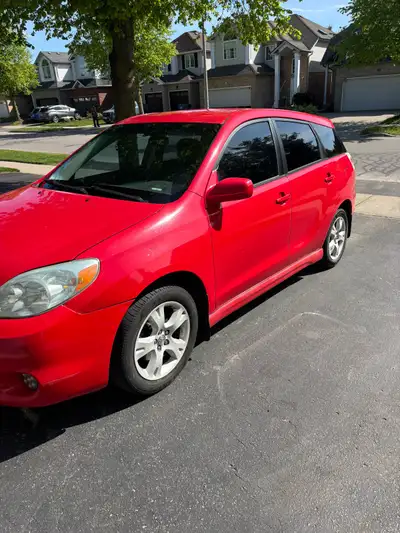 2005 Toyota Matrix XR – Toyota Reliabikity – Clean Red – Great on Gas Selling my Toyota Matrix XR. R...