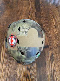 Airsoft helmat/paintball 