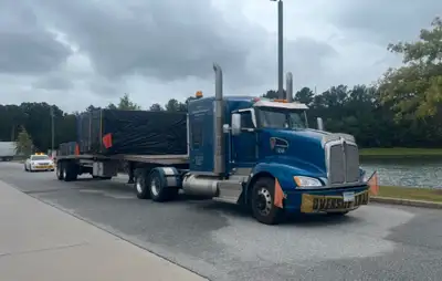 2017 Kenworth with Mx13 500hp, 244wb and 18spd. Has 3.55 rears and disc brakes with full lockers wit...