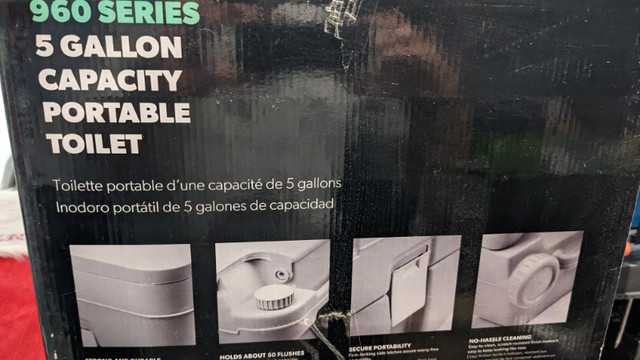 Camping Toilet for sale in Fishing, Camping & Outdoors in Gatineau - Image 2