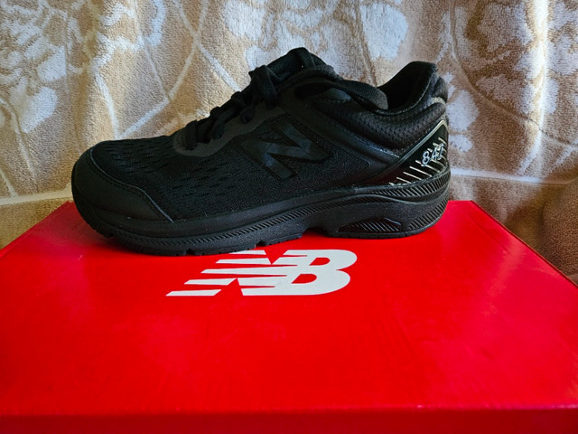 SOULIER DE RANDONNÉE FEMME NEW BALANCE dans Femmes - Chaussures  à Ouest de l’Île