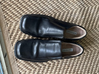 Men’s size 11 leather shoes 