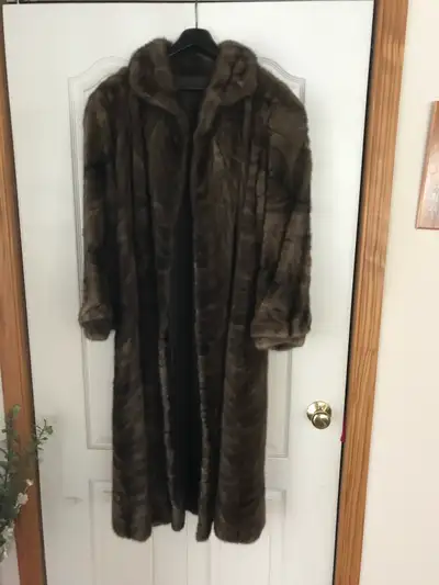 Sable fur coat, View more