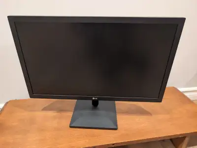 LG 22'' Class Full HD 16:9, TN Monitor - 22BK400HB, View more