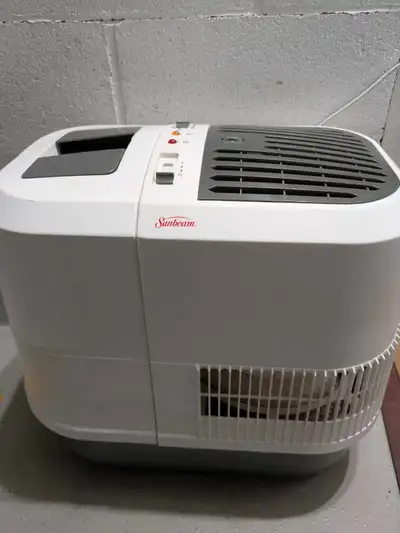 XL Sunbeam Wick AC cooling  humidifier with 3 brand new , View more