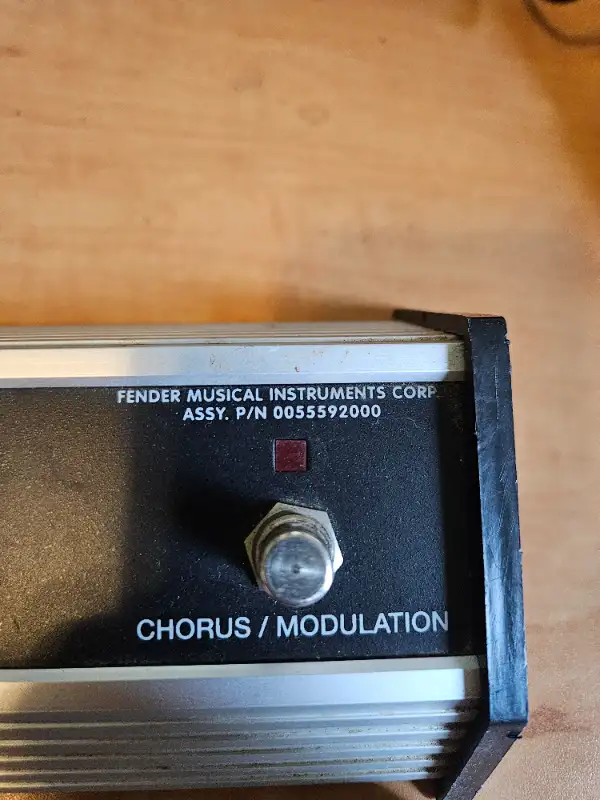 Vintage Fender 3-button footswitch 1990s 0055592000 with cable in Amps & Pedals in Chatham-Kent - Image 3