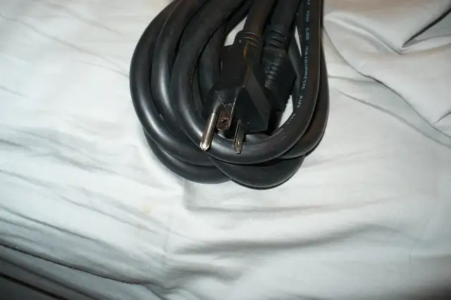 cisco power cord in Cables & Connectors in Mississauga / Peel Region - Image 2