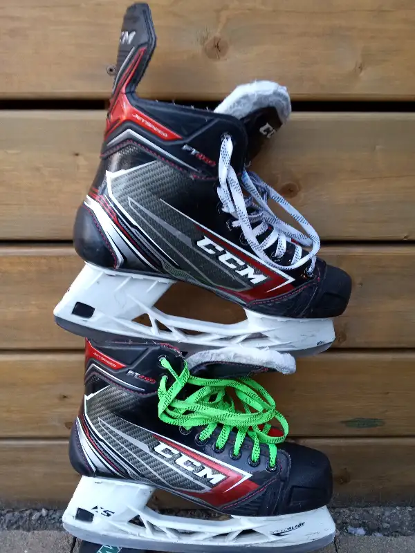 ccm jetspeed ft460 senior hockey skates sz.8.5 skate $80 Width D in Hockey in City of Toronto - Image 5