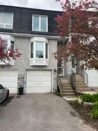 Lovely Townhouse For Rent In NEWMARKET -- Whole House!