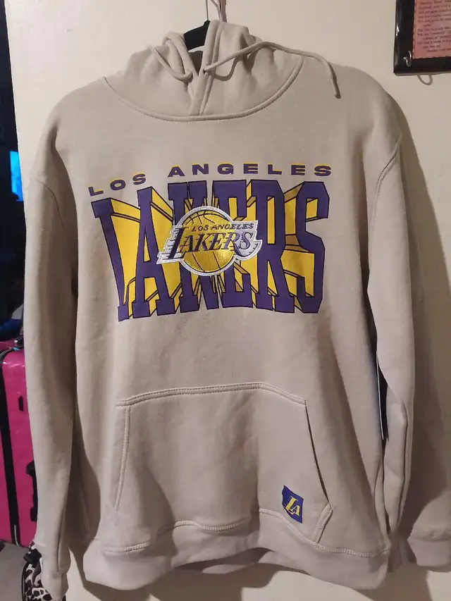 New!!! Los Angeles Lakers Hoodie - Size M