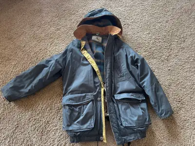 Men’s Lined Dark Green Winter/Spring Jacket Size Large, View more