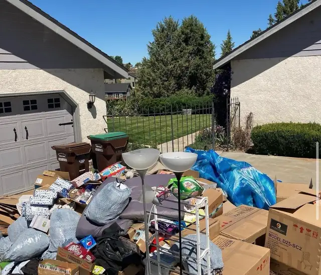 Junk Removal Edmonton – Same Day Available | Free Quote472758643684157442