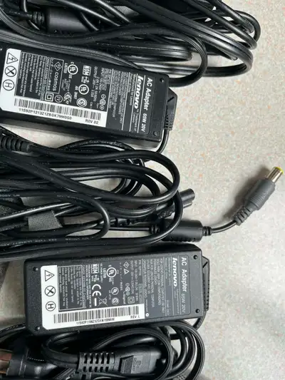 Disque dur Hitachi+Chargeur de batterie portable LENOVO, View more