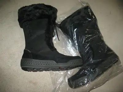 Ecco SIBERIA Boots, Women 36 EU or 5-5.5 US-Black (Brand NEW!), View more