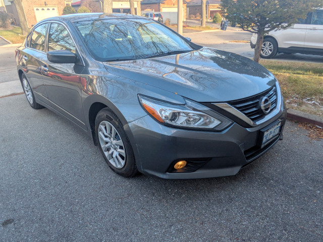 2018 Nissan Altima SV Mileage: 137,611KM $14900 in Cars & Trucks in City of Toronto - Image 2