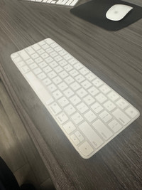  Mac keyboard