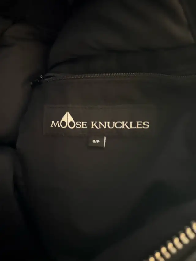 Mooseknuckles Jacket - Size Small - Mooseknuckle in Men's in Mississauga / Peel Region - Image 4