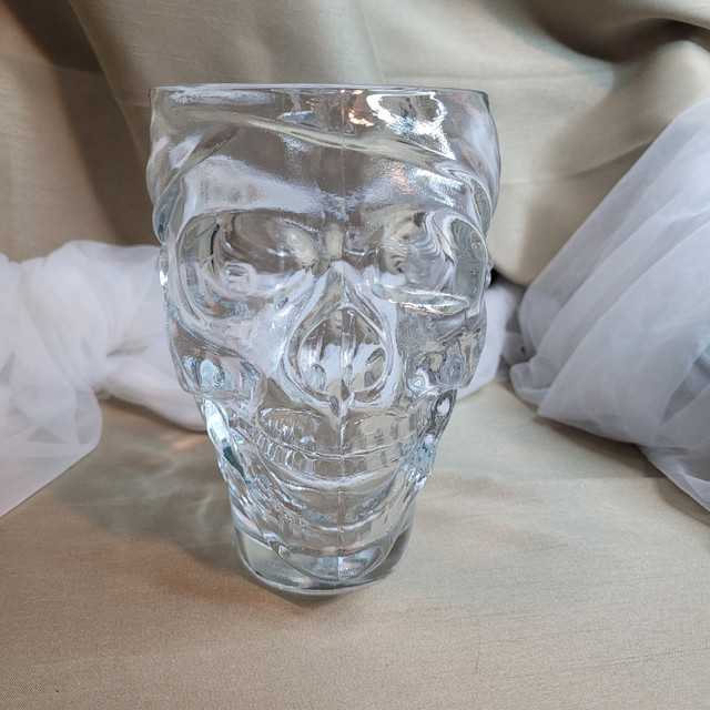 Large Vintage Oversized Luminarc Pirate Skull Mug Beer Mug  USA  in Arts & Collectibles in Markham / York Region - Image 3
