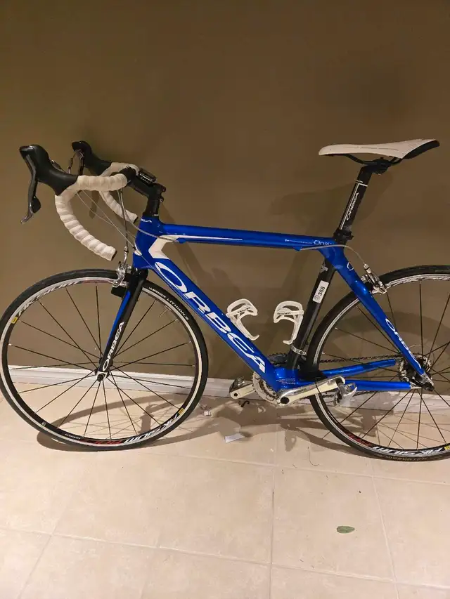 Orbea onix road bike carbon fiber  in Road in Barrie - Image 2