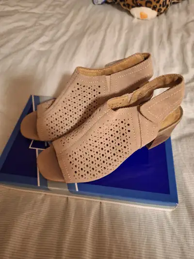 White Mountain shoes - NEW, View more