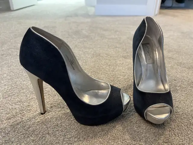 Variety of High Heels (size 6-7) in Women's - Shoes in Calgary - Image 3