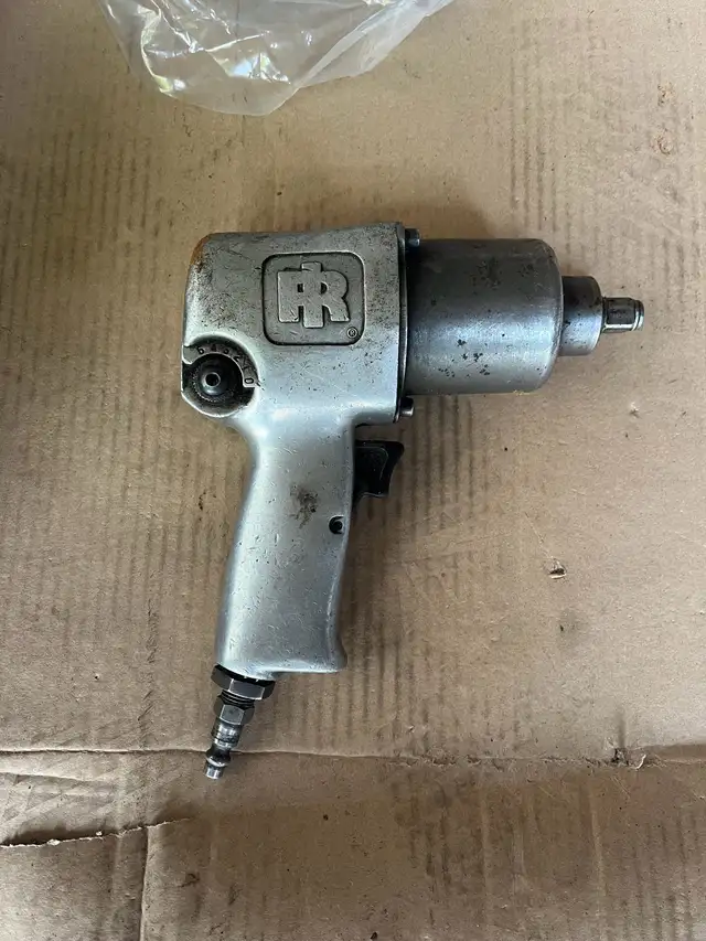Ingersoll Rand 1/2" Air Impact Wrench in Power Tools in Mississauga / Peel Region - Image 2