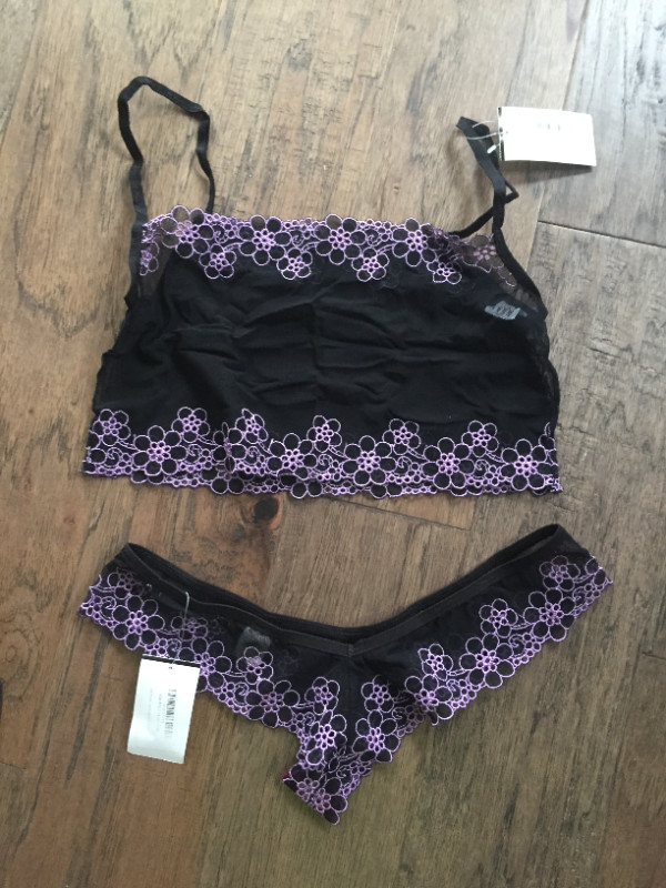 Wicked Weasel 624/124 "Flower Mesh" lingerie set (medium/small) in Other in St. Catharines