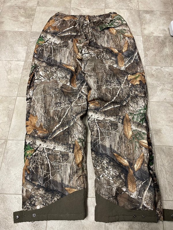 New Men's Large Realtree Edge Insulated Pants in Fishing, Camping & Outdoors in Regina - Image 3