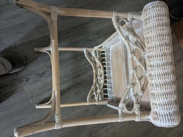 wicker table in Other Tables in London - Image 4