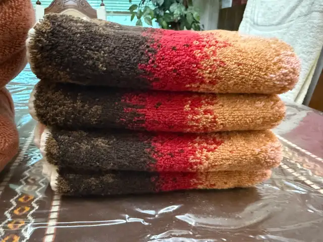 fluffy towels497224381933834241