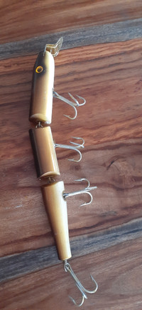 Muskie Lure. The Old wooden Bait CO.