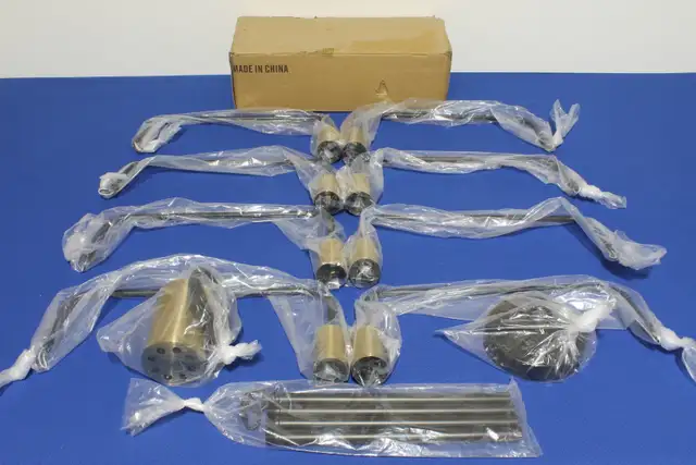 Black & Gold Modern 8-Light Chandelier in Indoor Lighting & Fans in Oshawa / Durham Region - Image 5