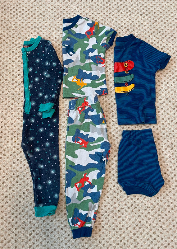 Boys 2T PJs in Clothing - 2T in Saskatoon