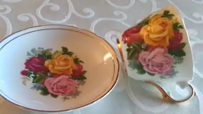 REGENCY FINE BONE CHINA CUP AND SAUCER  - CABBAGE ROSES -ENGLAND, View more