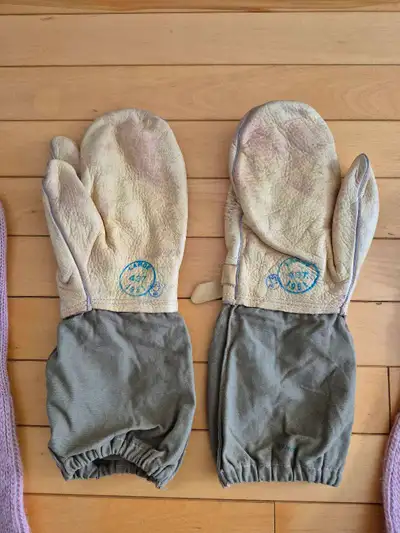 Rare 1951 Korean War Era Army Winter Mitts Leather Gloves, View more