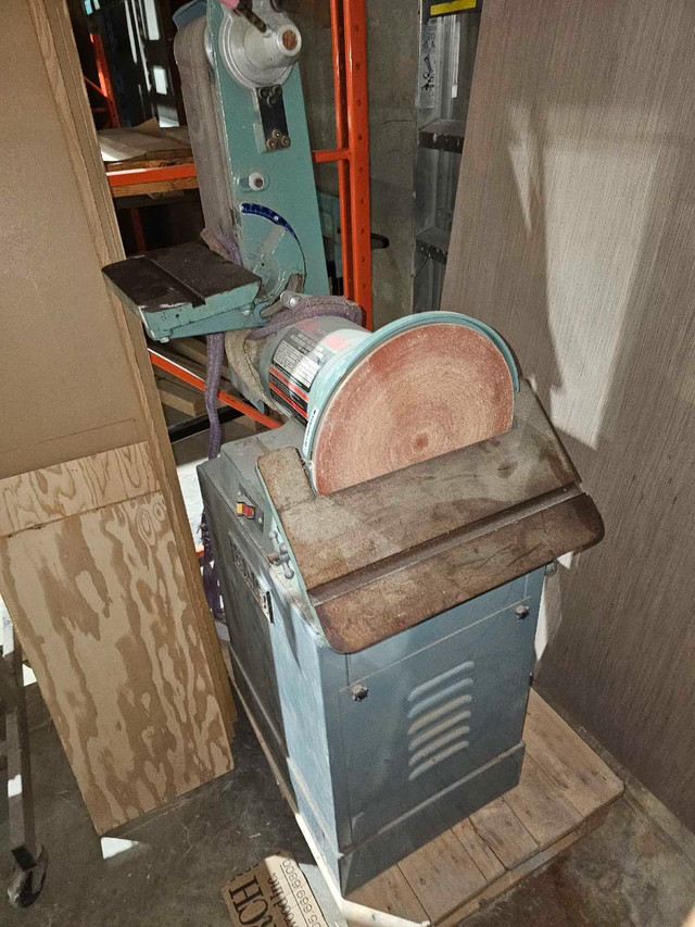 Woodworking machines. Thickness planer, band saw, dual sander  in Other in City of Toronto - Image 2